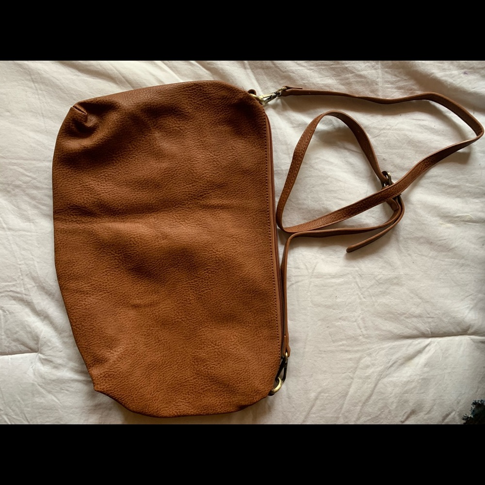 brown leather messenger bag